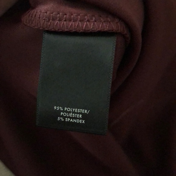 NWT burgundy knit top from ANN TAYLOR Sz MEDIUM - Picture 5 of 6